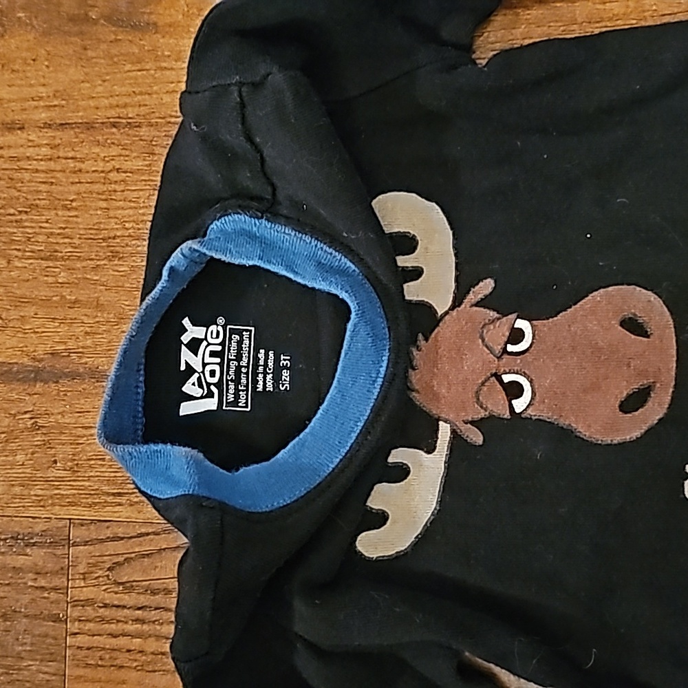 Pajama set - Picture 2 of 2